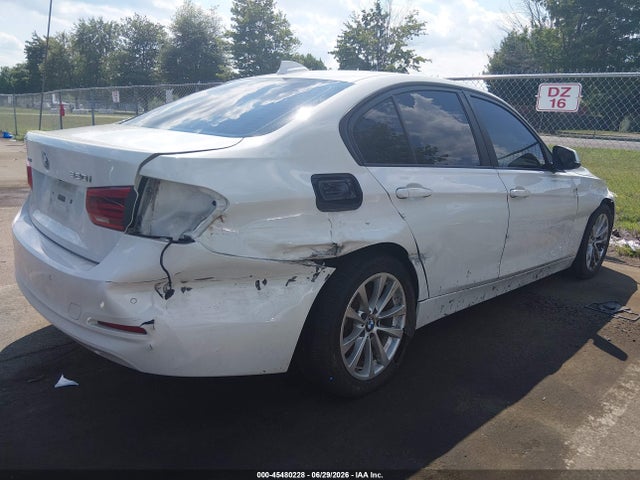 Aukcja sprzedaży 2017 Bmw 320i Xdrive, vin: WBA8E5G30HNU44878, numer aukcji: 45480228