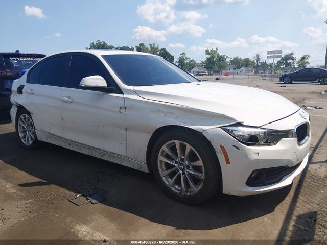 Aukcja sprzedaży 2017 Bmw 320i Xdrive, vin: WBA8E5G30HNU44878, numer aukcji: 45480228