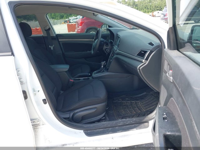 Продажа на аукционе авто 2018 Hyundai Elantra Sel, vin: 5NPD84LF5JH316919, номер лота: 45480277