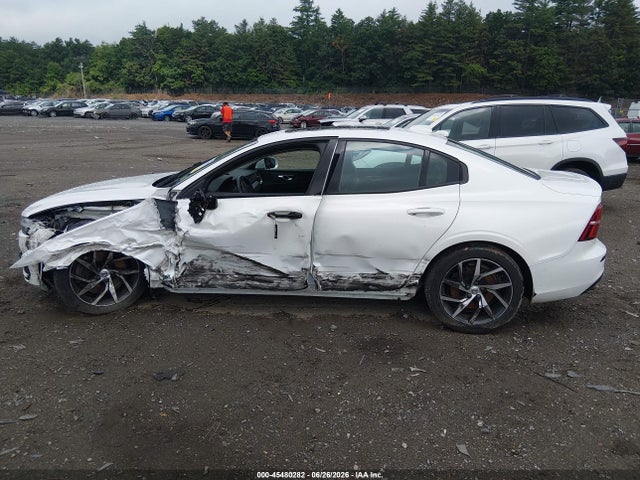 Продажа на аукционе авто 2020 Volvo S60 T6 Momentum, vin: 7JRA22TK8LG046910, номер лота: 45480282