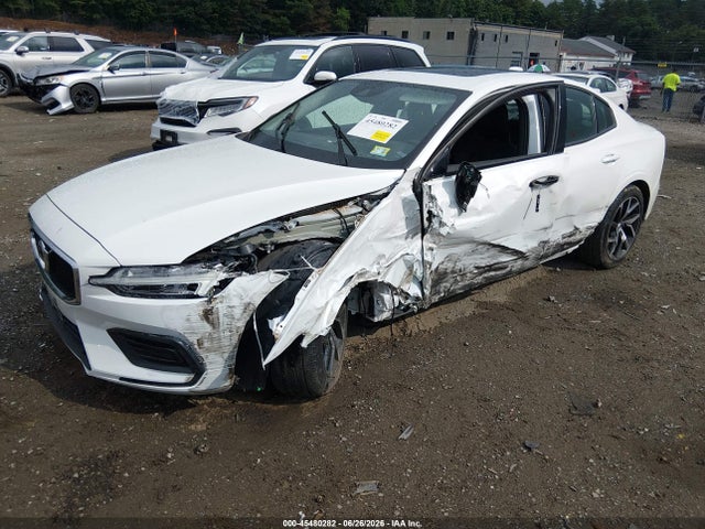 Продажа на аукционе авто 2020 Volvo S60 T6 Momentum, vin: 7JRA22TK8LG046910, номер лота: 45480282