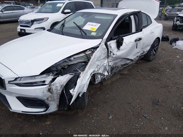 Продажа на аукционе авто 2020 Volvo S60 T6 Momentum, vin: 7JRA22TK8LG046910, номер лота: 45480282