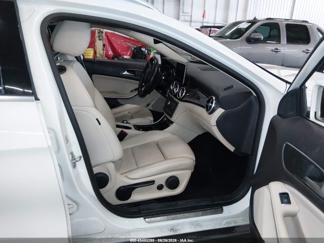 Продажа на аукционе авто 2016 Mercedes-benz Gla 250 4matic, vin: WDCTG4GB0GJ227999, номер лота: 45480295