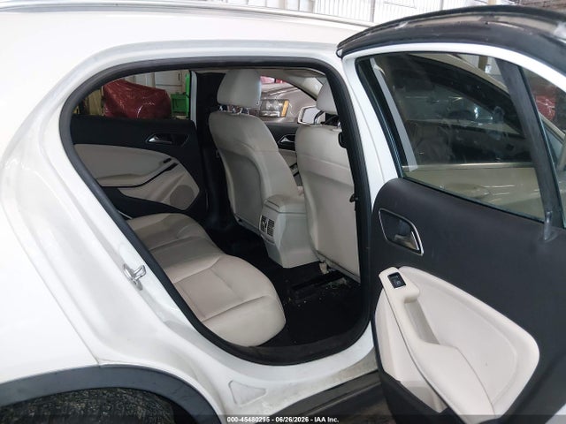 Продажа на аукционе авто 2016 Mercedes-benz Gla 250 4matic, vin: WDCTG4GB0GJ227999, номер лота: 45480295