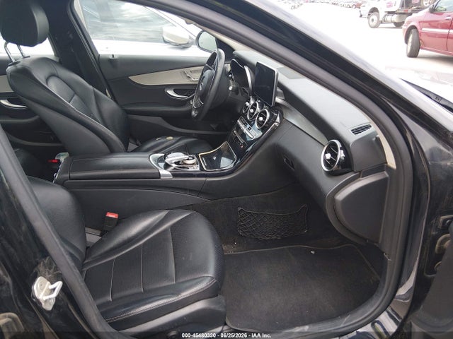 2016 Mercedes-benz C 300 4matic მანქანა იყიდება აუქციონზე, vin: 55SWF4KB5GU098452, აუქციონის ნომერი: 45480330