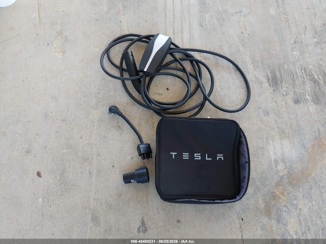 Продажа на аукционе авто 2021 Tesla Model X Long Range Dual Motor All-wheel Drive/long Range Plus Dual Motor All-wheel Drive, vin: 5YJXCDE28MF322674, номер лота: 45480331