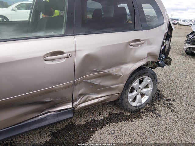 Subaru Forester 2.5i Premium 2016 JF2SJAGC8GH487988 Image 18