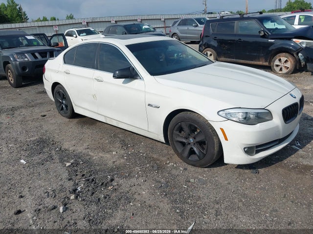 45480383 :رقم المزاد ، WBAFR1C58BDV76523 vin ، 2011 Bmw 528i مزاد بيع