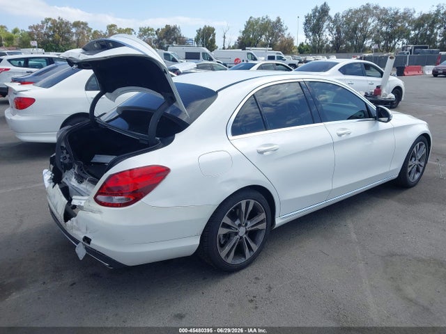 55SWF4JB7GU122607 Mercedes-Benz C 300