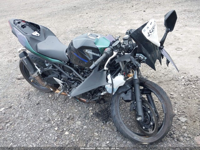 45480428 :رقم المزاد ، ML5EXGG19SDA59730 vin ، 2025 Kawasaki Ex500 مزاد بيع