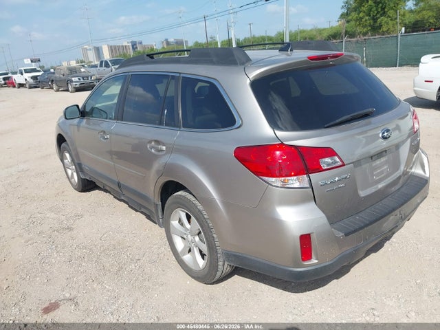 Subaru Outback 2.5i Premium 2014 4S4BRCCC3E3214391 Image 3