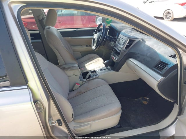 Subaru Outback 2.5i Premium 2014 4S4BRCCC3E3214391 Image 5