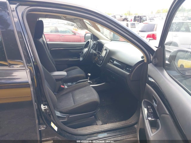 Продаж на аукціоні авто 2017 Mitsubishi Outlander Es, vin: JA4AD2A33HZ025506, номер лоту: 45480516