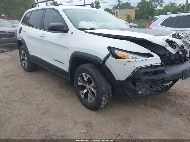 2015 Jeep Cherokee Trailhawk მანქანა იყიდება აუქციონზე, vin: 1C4PJMBS8FW604886, აუქციონის ნომერი: 45480527