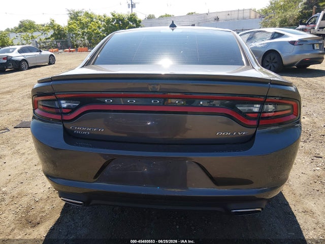45480553 :رقم المزاد ، 2C3CDXJG5FH920107 vin ، 2015 Dodge Charger Sxt مزاد بيع
