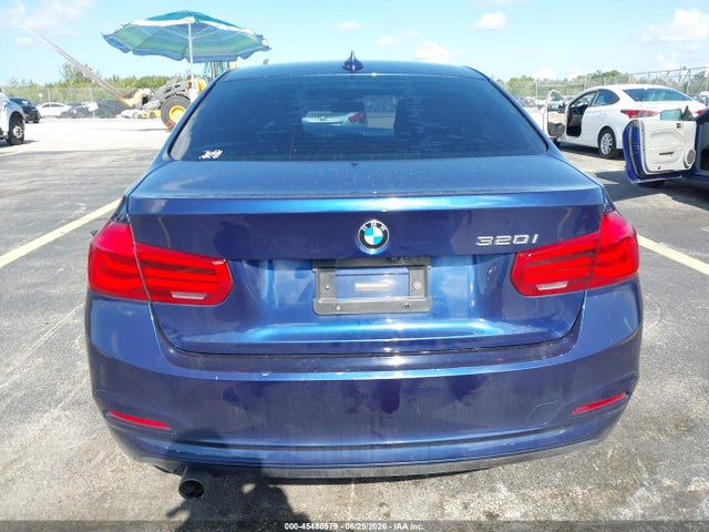 Продажа на аукционе авто 2018 Bmw 320i, vin: WBA8E1G55JNU91159, номер лота: 45480579