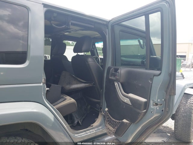 1C4BJWEG0FL704222 Jeep Wrangler Unlimited Sahara