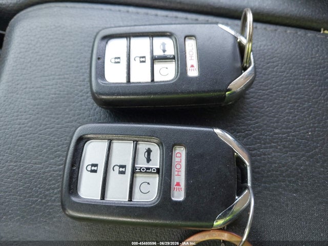 45480596 :رقم المزاد ، 2HGFC1F96HH632121 vin ، 2017 Honda Civic Touring مزاد بيع