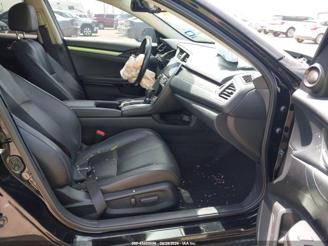 45480596 :رقم المزاد ، 2HGFC1F96HH632121 vin ، 2017 Honda Civic Touring مزاد بيع
