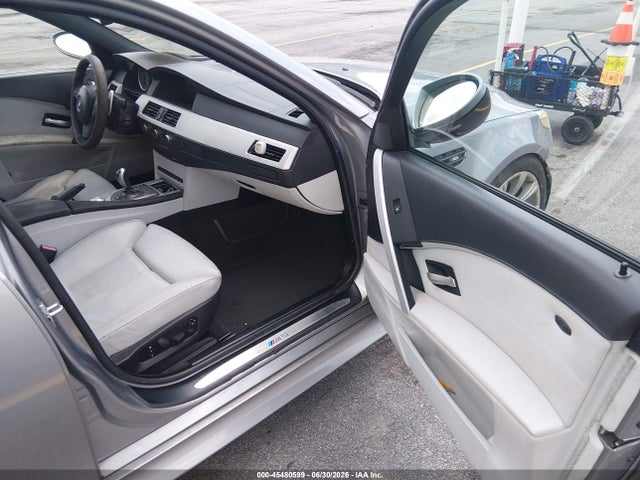 2006 Bmw M5 მანქანა იყიდება აუქციონზე, vin: WBSNB93536B582712, აუქციონის ნომერი: 45480599