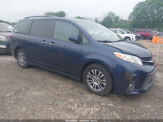 Toyota SIENNA XLE 2020 5TDYZ3DC3LS056515 zdjęcie główne