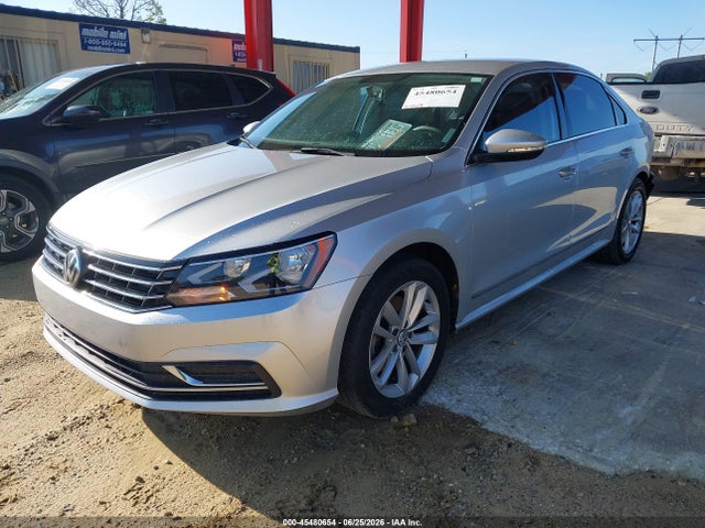 2017 Volkswagen Passat 1.8t S მანქანა იყიდება აუქციონზე, vin: 1VWAT7A39HC043692, აუქციონის ნომერი: 45480654