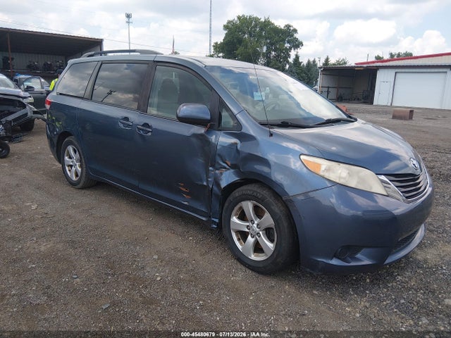 Aukcja sprzedaży 2014 Toyota Sienna Le V6 8 Passenger, vin: 5TDKK3DC8ES454235, numer aukcji: 45480679