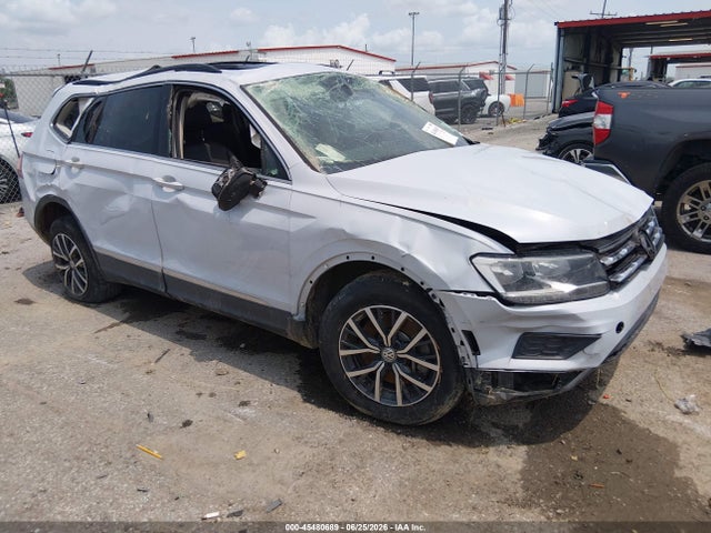 Продажа на аукционе авто 2018 Volkswagen Tiguan 2.0t Se/2.0t Sel, vin: 3VV3B7AX5JM214428, номер лота: 45480689