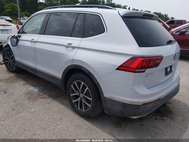 2018 Volkswagen Tiguan 2.0t Se/2.0t Sel მანქანა იყიდება აუქციონზე, vin: 3VV3B7AX5JM214428, აუქციონის ნომერი: 45480689