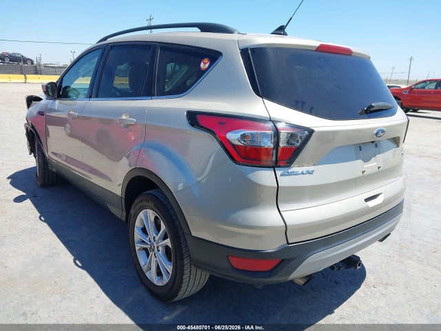1FMCU0HD3JUC76817 Ford ESCAPE SEL