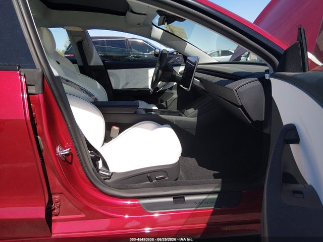 Tesla Model 3 Performance All-wheel Drive 2026 5YJ3E1ET7TF173396 Image 5