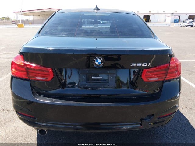 2016 Bmw 320i მანქანა იყიდება აუქციონზე, vin: WBA8E1G56GNT99776, აუქციონის ნომერი: 45480855