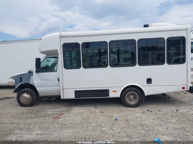 Ford E-450 Cutaway 2023 1FDFE4FN8PDD38296 Image 14