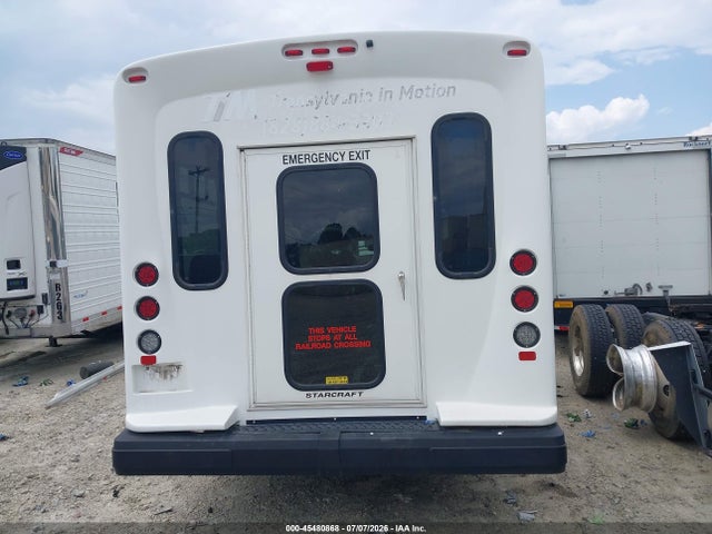 Ford E-450 Cutaway 2023 1FDFE4FN8PDD38296 Image 15
