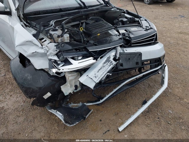 Продажа на аукционе авто 2017 Volkswagen Jetta 1.4t Se, vin: 3VWDB7AJ8HM284561, номер лота: 45480893