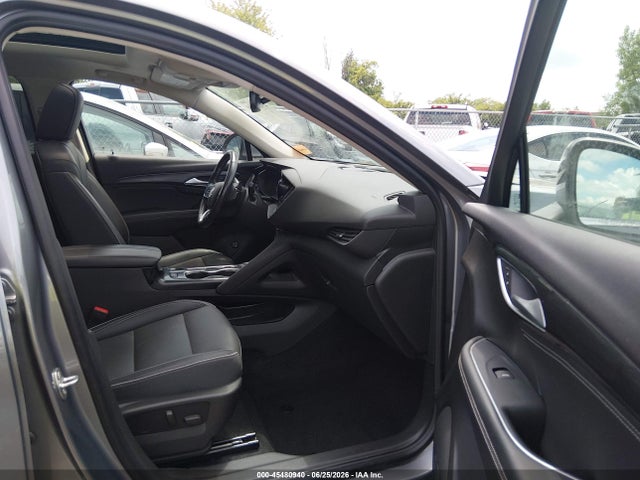 2022 Buick Envision Fwd Essence მანქანა იყიდება აუქციონზე, vin: LRBFZNR40ND060684, აუქციონის ნომერი: 45480940