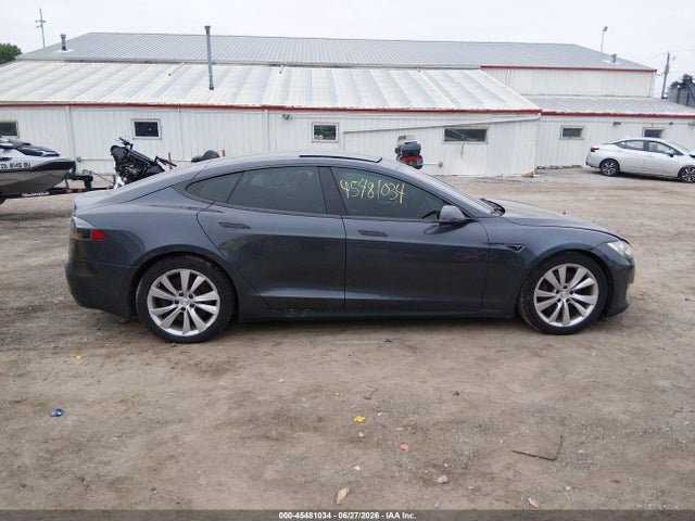 Tesla Model S 70d/85d/p85d 2015 5YJSA1S29FF093993 Image 13