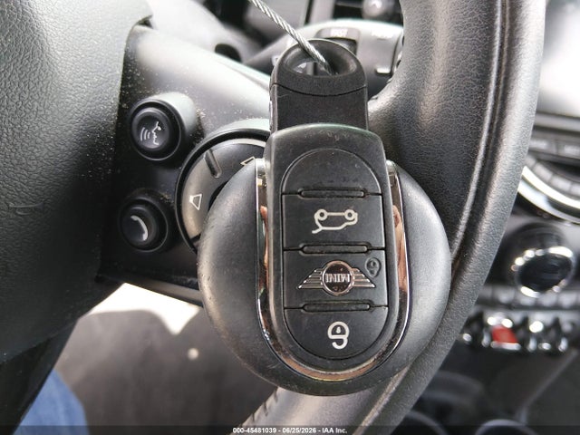 Продаж на аукціоні авто 2020 Mini Hardtop Oxford Edition, vin: WMWXU7C09L2M56267, номер лоту: 45481039