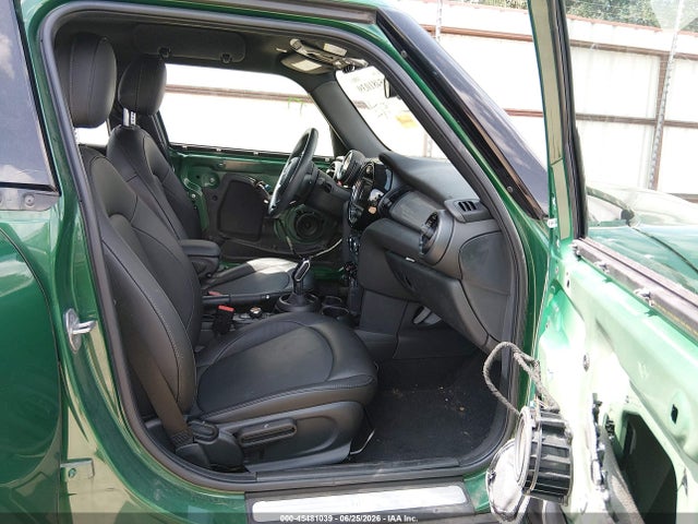 Продаж на аукціоні авто 2020 Mini Hardtop Oxford Edition, vin: WMWXU7C09L2M56267, номер лоту: 45481039