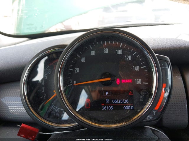 Продаж на аукціоні авто 2020 Mini Hardtop Oxford Edition, vin: WMWXU7C09L2M56267, номер лоту: 45481039