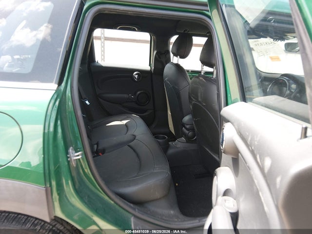 Продаж на аукціоні авто 2020 Mini Hardtop Oxford Edition, vin: WMWXU7C09L2M56267, номер лоту: 45481039