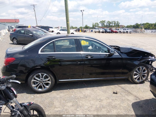 45481095 :رقم المزاد ، 55SWF4JBXHU220791 vin ، 2017 Mercedes-benz C 300 مزاد بيع
