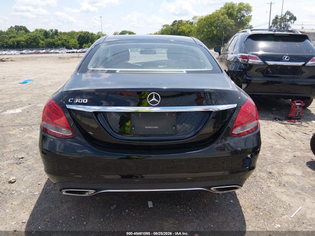 45481095 :رقم المزاد ، 55SWF4JBXHU220791 vin ، 2017 Mercedes-benz C 300 مزاد بيع