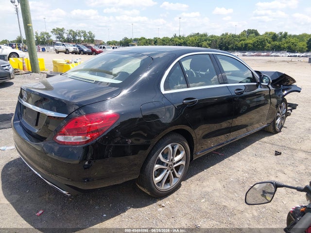 45481095 :رقم المزاد ، 55SWF4JBXHU220791 vin ، 2017 Mercedes-benz C 300 مزاد بيع
