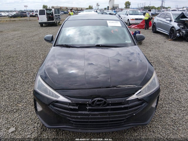 KMHD74LFXKU841285 Hyundai ELANTRA SE