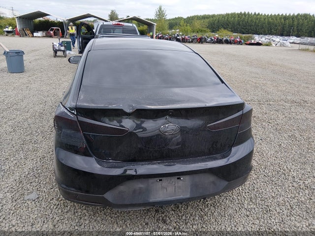 KMHD74LFXKU841285 Hyundai ELANTRA SE