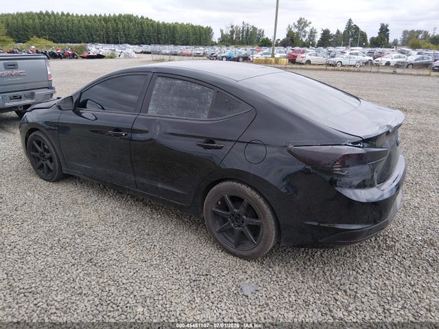 KMHD74LFXKU841285 Hyundai ELANTRA SE