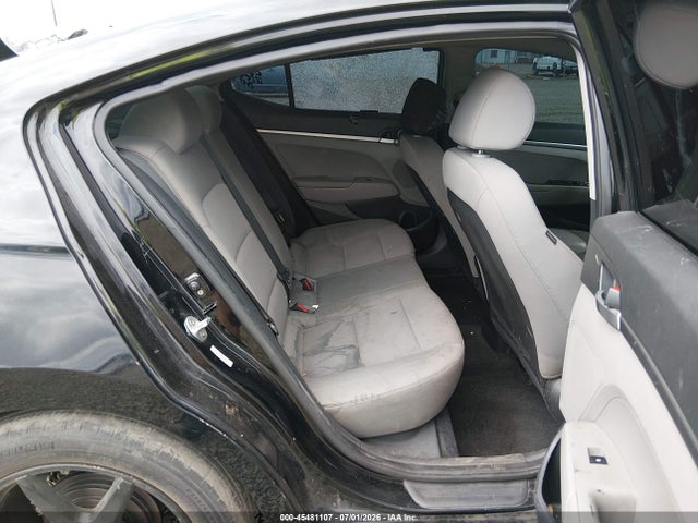 KMHD74LFXKU841285 Hyundai ELANTRA SE