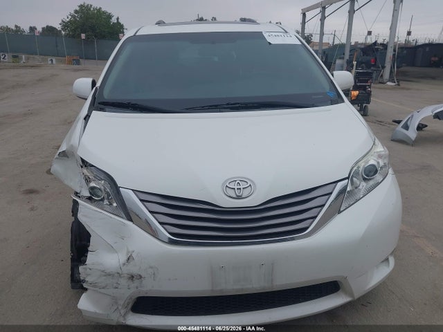 5TDYK3DCXFS649846 Toyota Sienna Xle Premium 8 Passenger