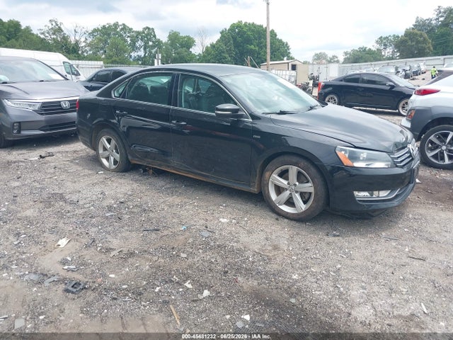 Продажа на аукционе авто 2015 Volkswagen Passat 1.8t Limited Edition, vin: 1VWAS7A3XFC119887, номер лота: 45481232